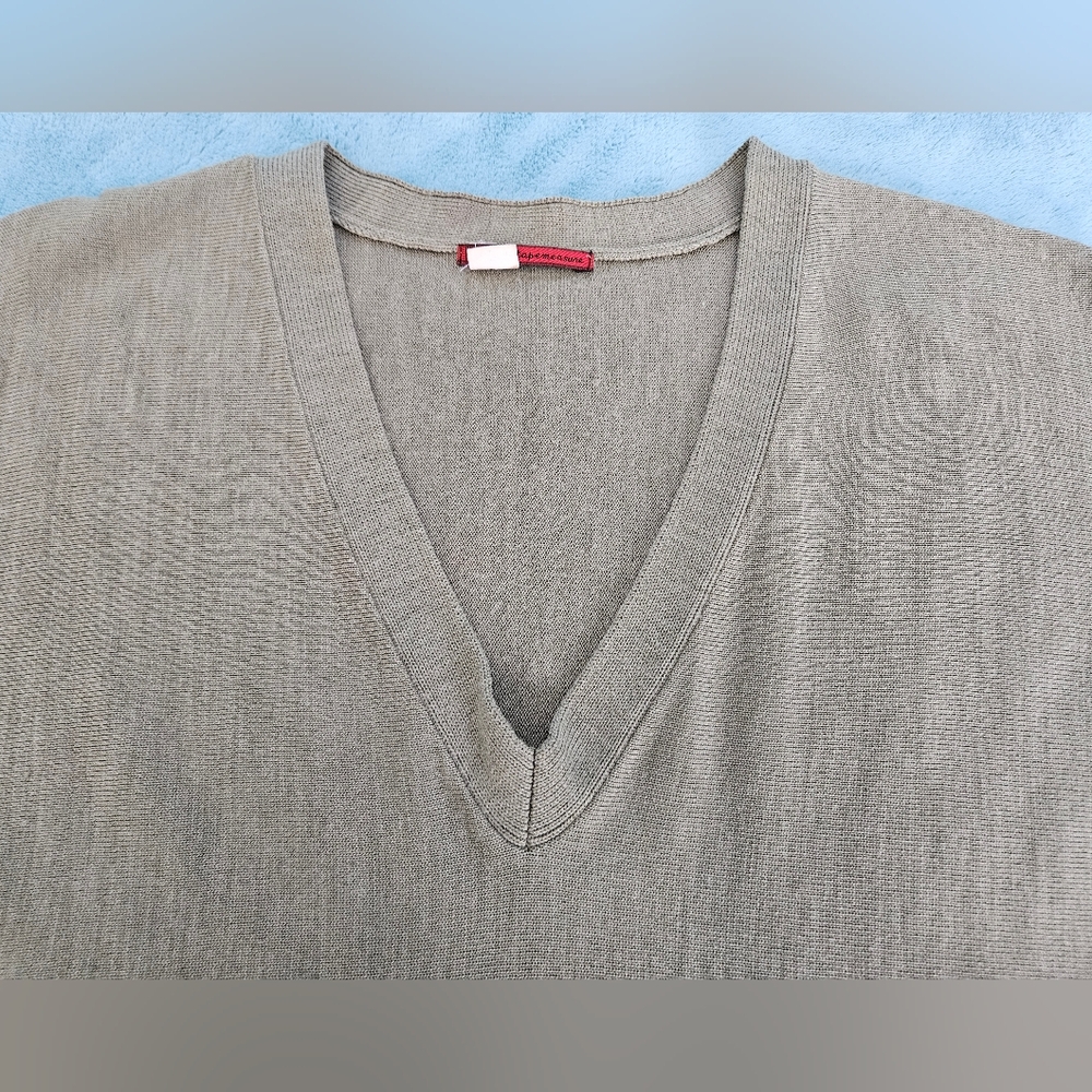 Sweater - Picture 3 of 7